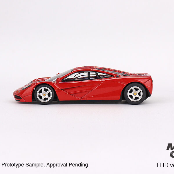 Mini GT 1/64 McLaren F1 Red MGT00654 - Görsel 3