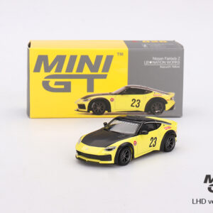 Mini GT 1/64 Nissan Z LB★NATION WORKS Ikazuchi Yellow MGT00826 - Görsel 1